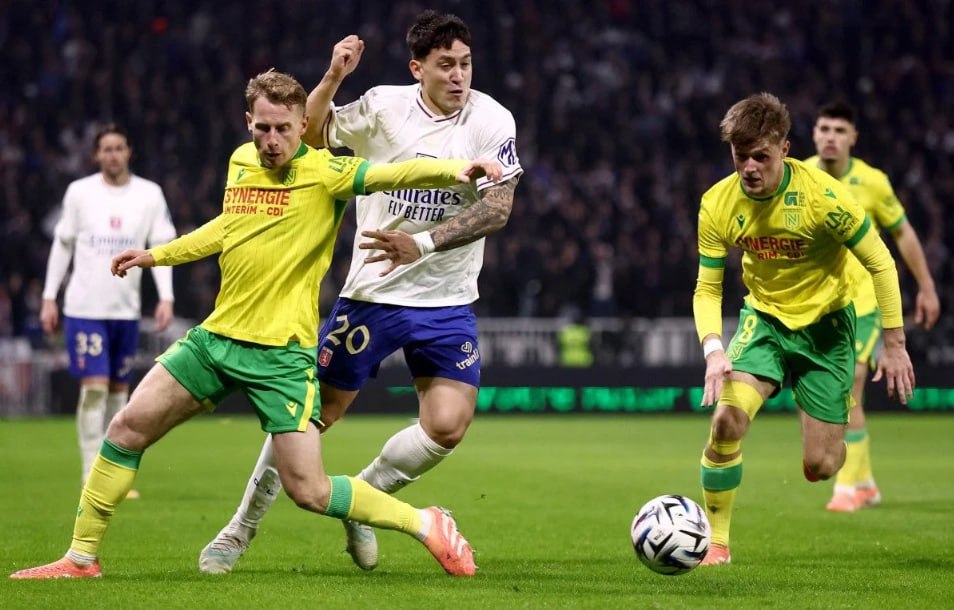 Lyon vs FC Nantes (02:45 – 01/12) | Xem lại trận đấu